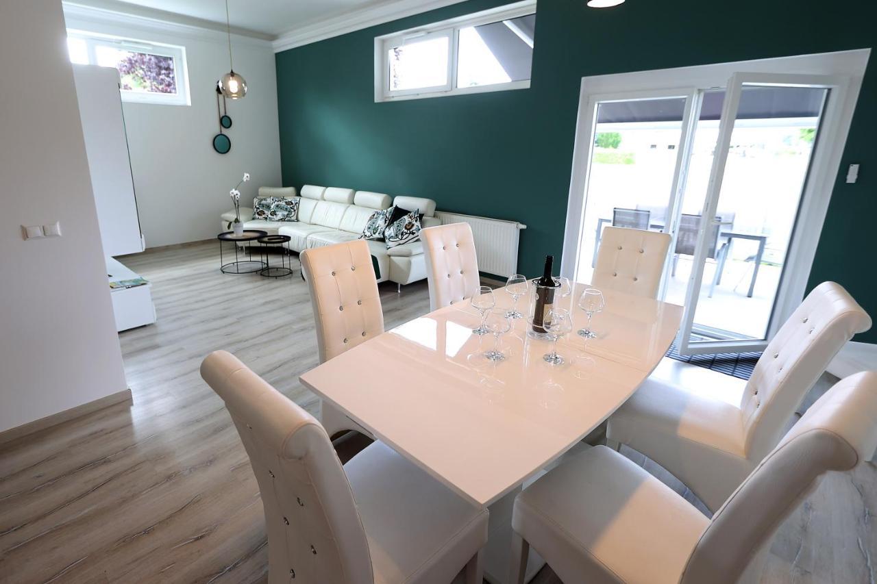 Exklusive Fw Mit 3 Sz Und Grosser Terrasse Gratkorn Exterior foto
